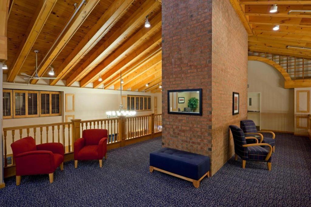 Holiday Inn Express Toronto East - Scarborough By Ihg ภายนอก รูปภาพ