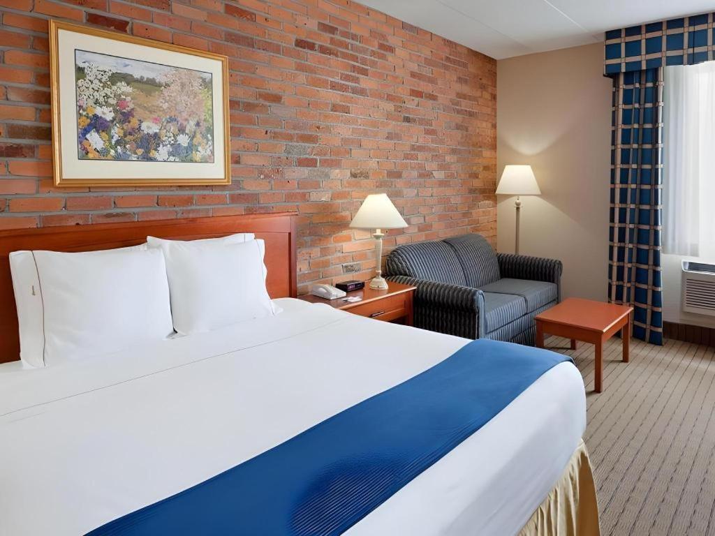 Holiday Inn Express Toronto East - Scarborough By Ihg ภายนอก รูปภาพ