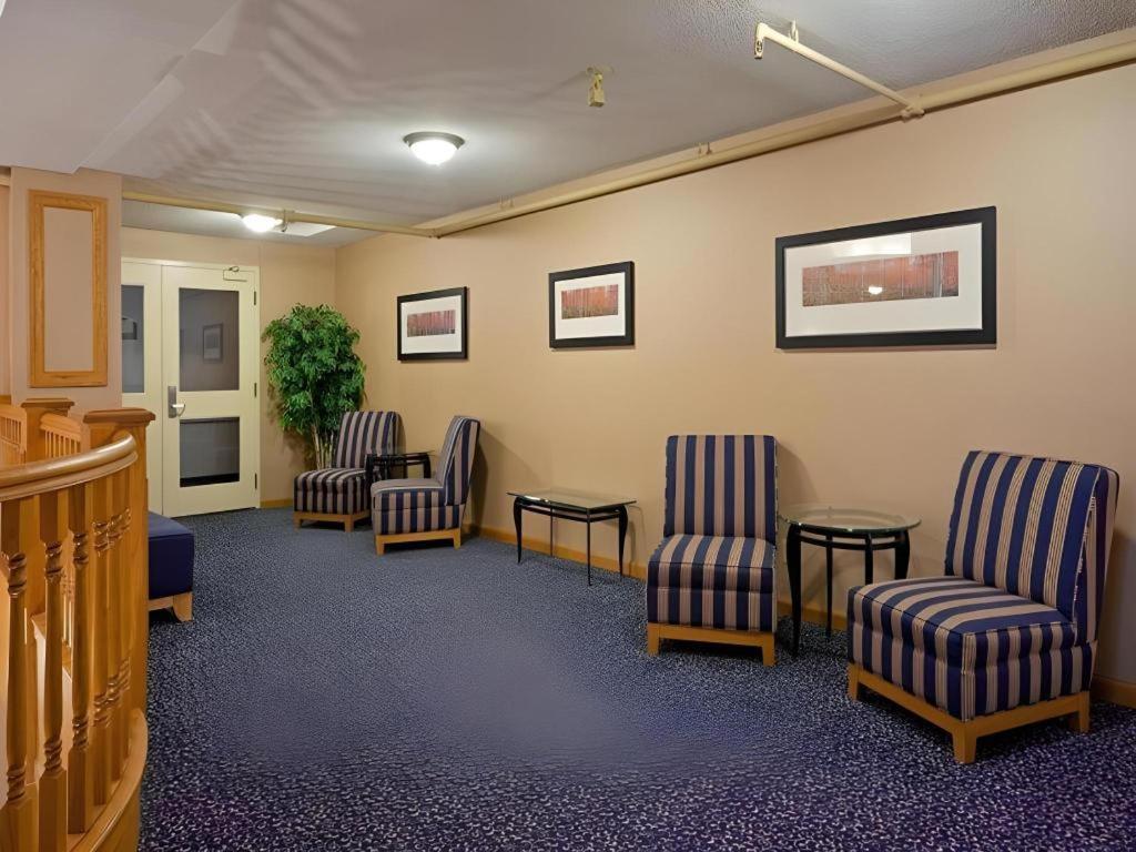 Holiday Inn Express Toronto East - Scarborough By Ihg ภายนอก รูปภาพ